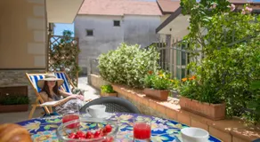 Sweet House - Image 3