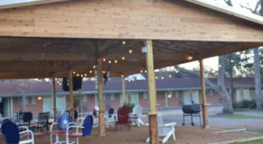 The Oak Motel - Image 5