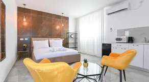 Lake Mansion Boutique Apartments - Image 2
