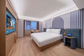 Orange Luoyang WangchengPark Metro Station Hotel - Image 4