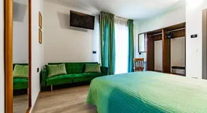 Continental Hotel - Image 2