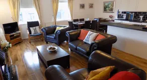 Oakdene Apartments - Image 3