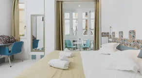 Hostal Gravina - Image 2