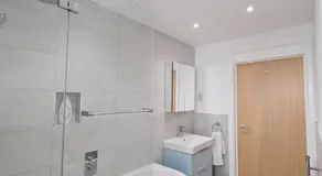 Modern Cambridge Flat-Easy A14 Access and City Links - Image 2
