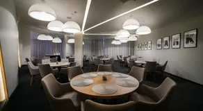 Hotel Bank - Image 2