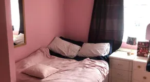 Room in town centre - Image 3