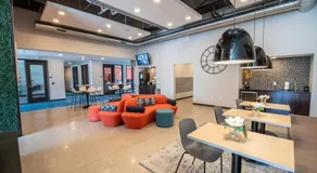 Sleepover Iconic Des Moines Apartments - Image 5