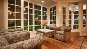 Lamplighter Inn & Suites at SDSU - Image 4