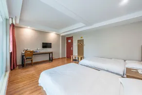 Yijia Business Hotel - Image 2