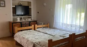 Starčević apartmani Orašac Aranđelovac OBAVEŠTENJE Proveriti raspoloživost putem poruke zbog učestalih lažnih rezervacija - Image 2