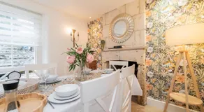 Heron Stays Bath- Boutique Period Properties, 7 Bedrooms, Parking for 4 Cars, Just 3 Miles to Bath Central, Sleeps 15 - Image 5