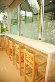 Friends House Resort - Image 3