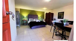 Crossroads Guestrooms - Image 2