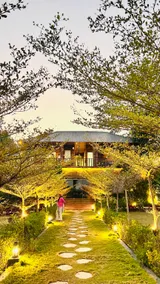 Jewel Stay - Image 2