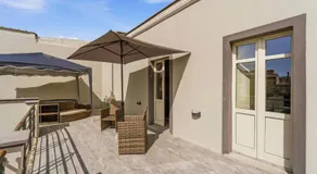 Luxar Suites & Apartments - Image 5