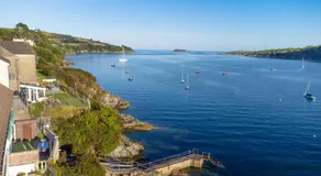 Glandore Cliff Cottage Getaway - Sea Access with Private Pier - Image 5