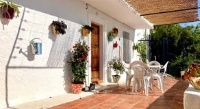 Cortijo de la Fuente con vistas impresionantes, piscina privada y playas a 20 minutos - Image 2