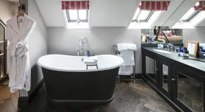 The Kingham Plough - Image 2