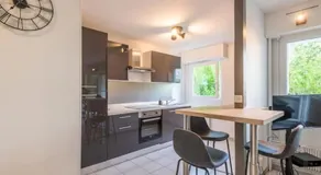 joli appartement avec balcon proximité lac - Image 3