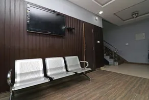 OYO 29127 Hotel Crown Tower - Image 2