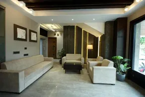 Hotel Cloud 9 - Image 3