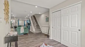 Uptown Gem! Immaculate-Comfort-Character! - Image 3