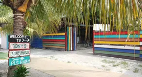 Tony’s Guesthouse at Teluk Bahang - Image 4