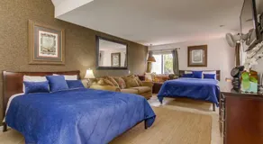 PACIFIC BEACH MANSION - Image 2