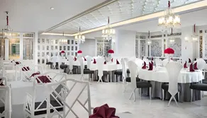 Eden'z Suite's Hotel - Image 4