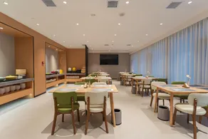 Yisu Hotel (Binjiang Wanda Branch) - Image 2