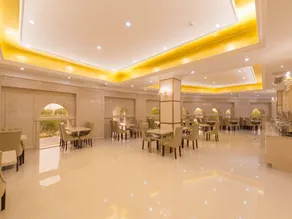 Royal International Hotel Shanghai Disneyland - Image 4