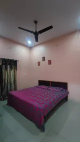 Three bedroom house - Image 5