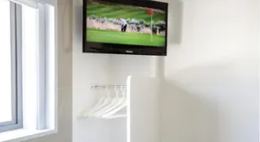 Check Inn Hotel - Image 5
