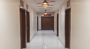 Hotel Raheja Residency - Image 2