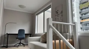 安静的住宅区 4个卧室3个卫生间 步行5分钟到达火车站Westfield 购物中心 - Image 3