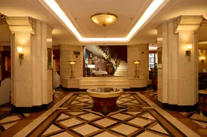 Shanghai Park Hotel - Image 4