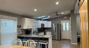 Stylish 3 BR Entire Home NearTown & Beach with Pool Table & King Bed - Image 4