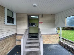 Westgate Manor Motel Austintown & Youngstown OHIO - Image 3