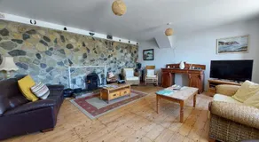Lavelle's Seaside House & Mickey's Bar - Image 2