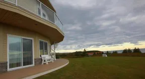 Around the Sea - Cana da's Rotating House, Suites & Tours - Image 4
