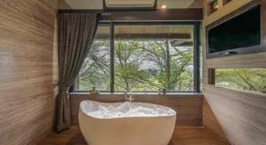 SaffronStays Rockford Manor - Image 3
