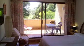 Hôtel Les Palmiers Bormes-les-Mimosas - Image 2