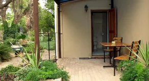 Bisibee Guest House - Image 5