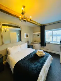 The Ilchester Arms - Image 4