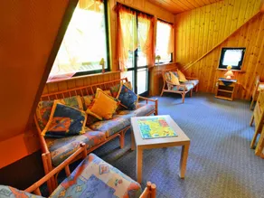 Comfortable holiday home with a large garden - Image 2