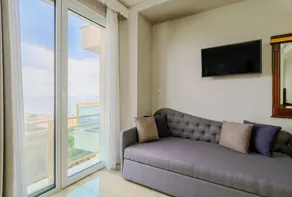 Santa Beach Hotel - Image 5