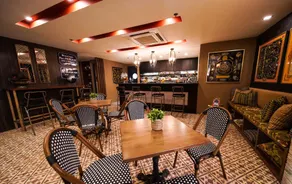 UNWND Boutique Hotel Makati - Image 4