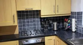 Walnut Apartment Larne - Image 5