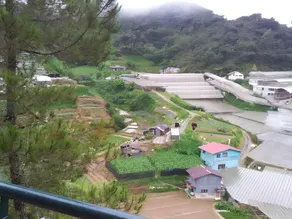 E Resort - Image 5