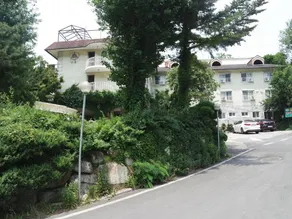 Sorak Garden Resortel - Image 1